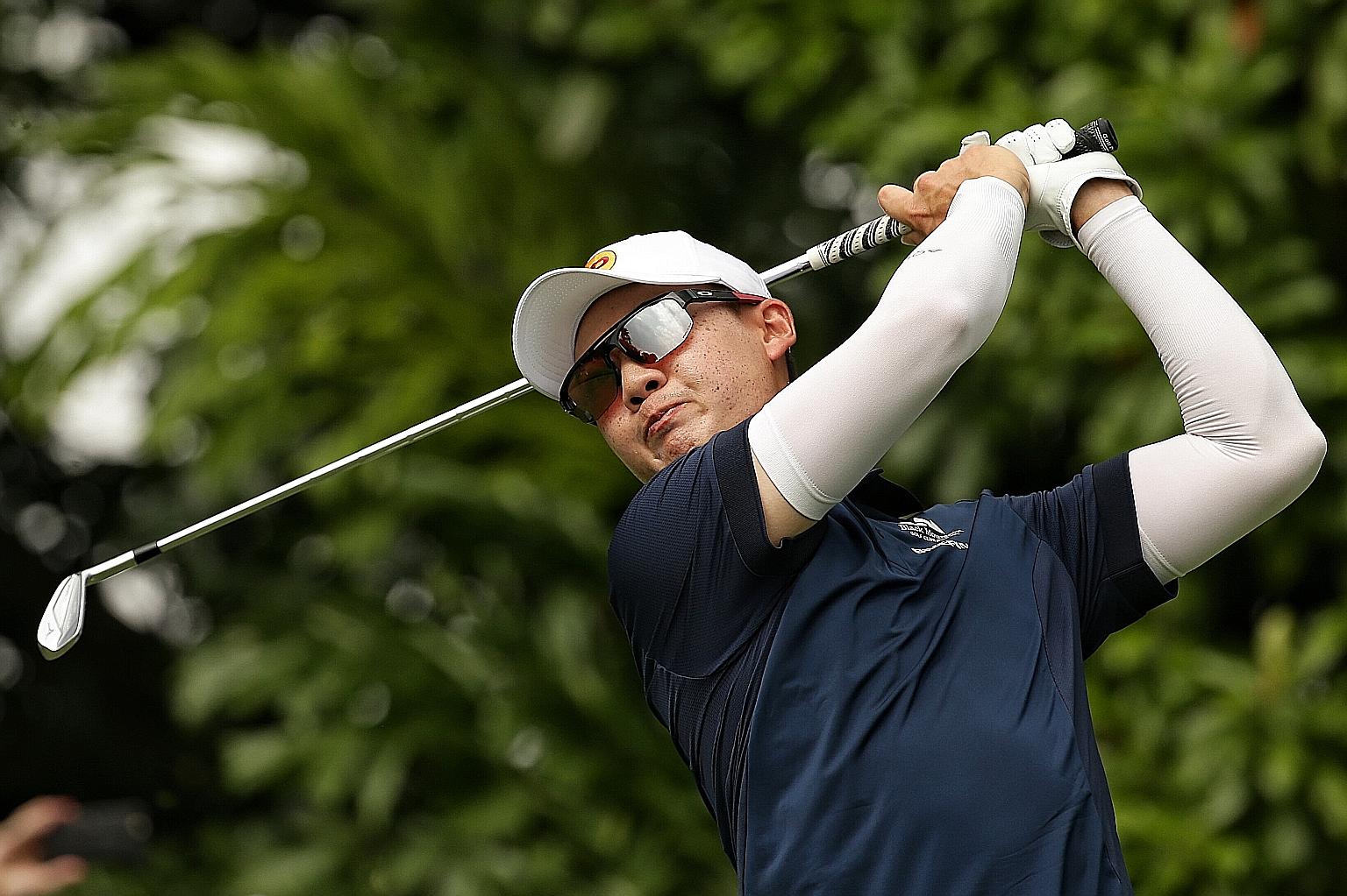 Thailand's Jazz Janewattananond could be the first golfer to retain his Singapore Open title since Australian star Adam Scott, who won in 2005 and 2006. 