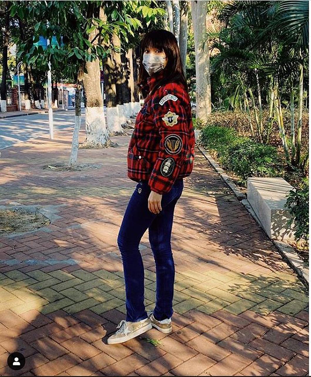 Joanne Peh's husband Qi Yuwu will head back to Singapore while she stays in Guangzhou.