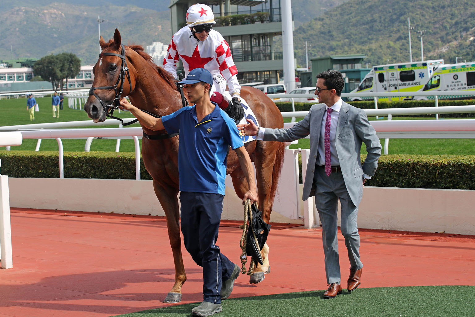 Multiple champion jockey-turnedtrainer Douglas Whyte casting an eye on his two-from-two star Inner Flame, who is the top pick in Race 9 at Sha Tin tomorrow.