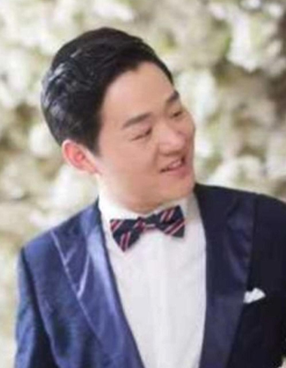 Dr Peng Yinhua, 29, who died on Thursday, is one of the younger victims of the virus. PHOTO: PEOPLE'S DAILY CHINA/FACEBOOK