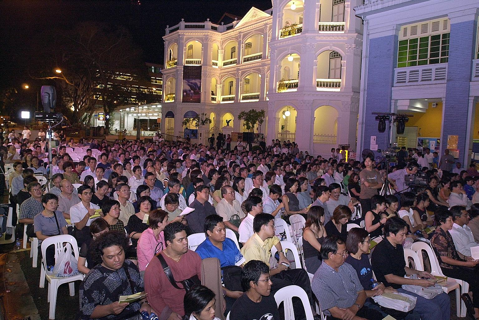 A large crowd gathered in Armenian Street in 2002 for a memorial for the late Kuo Pao Kun, founder of The Substation.