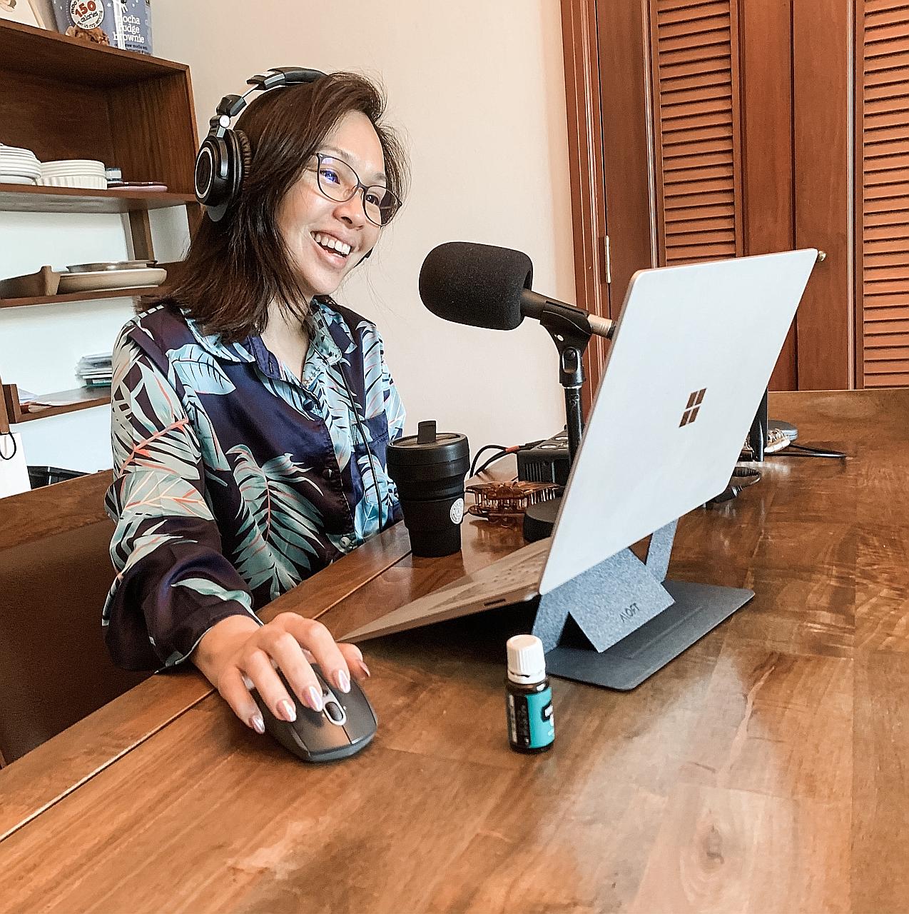 Radio presenter Maddy Barber, who has to stay home for two weeks, has been broadcasting live from her home.