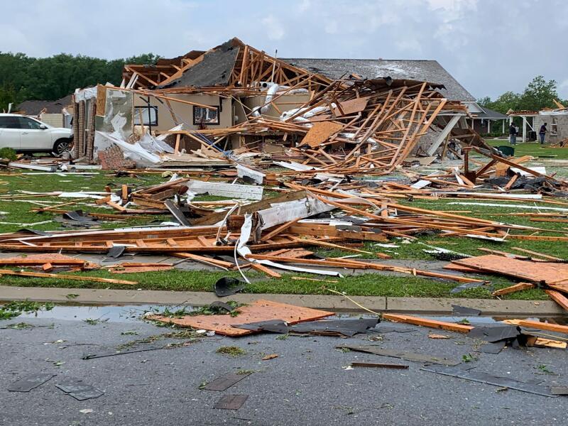 US East Coast menaced by system that spawned deadly tornadoes in South ...