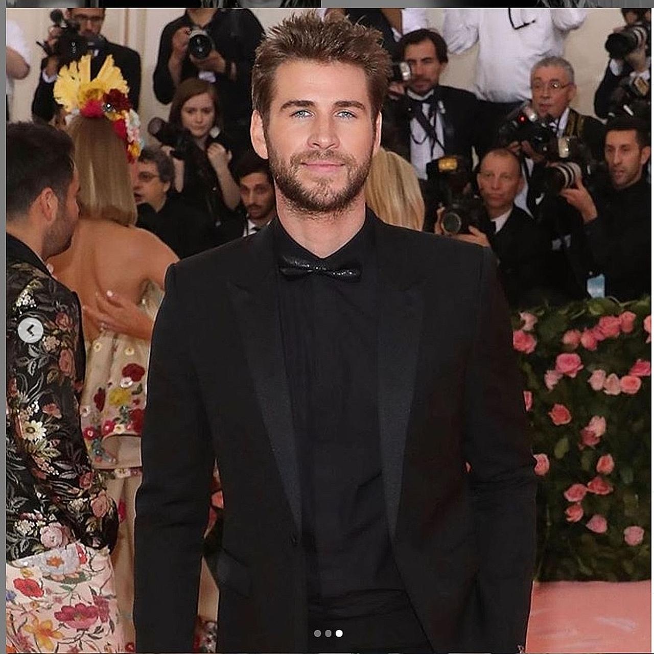 Liam Hemsworth had a kidney stone as a result of a diet high in oxalates.