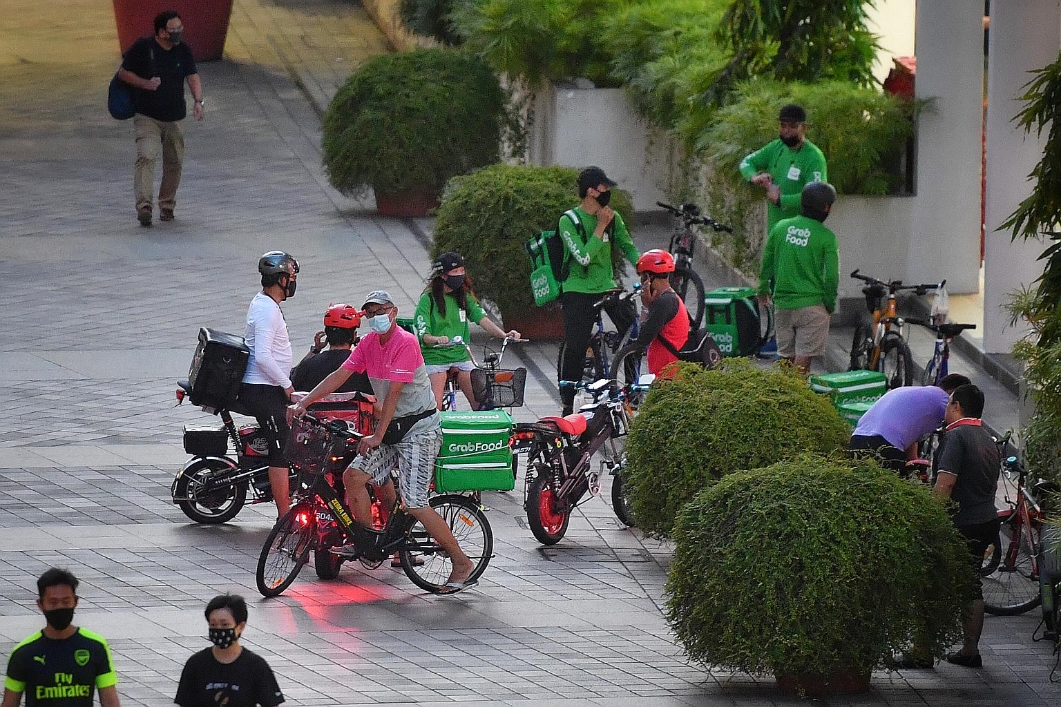 Caption for 28408502 2 2 A graphic from #savefnbsg, a coalition of more than 600 restaurants formed by two restaurateurs, illustrating how much restaurants make from a $25 order after paying costs. Grab, which said it has over 10,000 merchant-partner