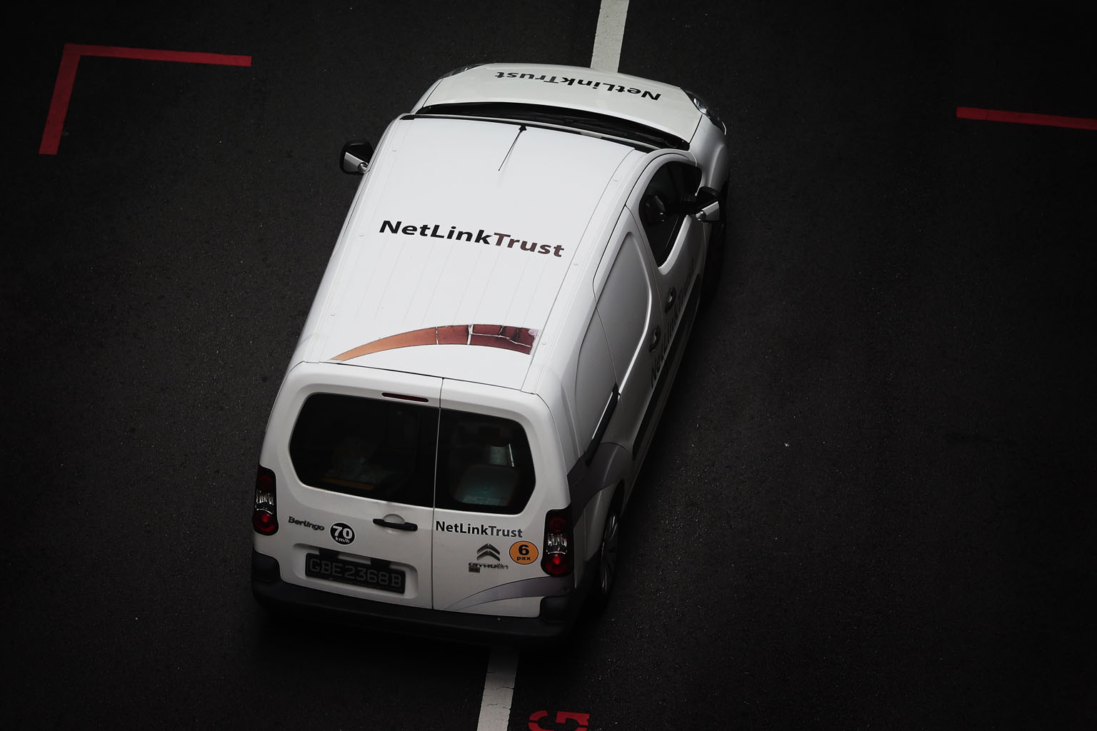 NetLink Trust's suspension of all installation works requiring home and office visits will last until tomorrow. It said yesterday that it is working with its contractor to assist the Ministry of Health in contact tracing efforts to reach all those wh