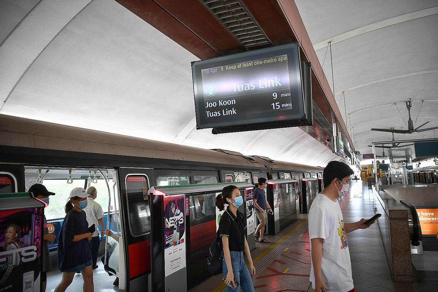 Commuters at Tampines MRT station at 4pm yesterday. Although trains may not be crowded during non-peak hours, some commuters have found themselves in packed train carriages since service frequency was reduced on Friday, and have taken to social media