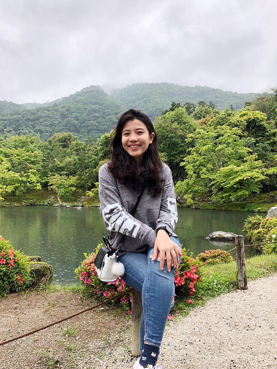 Final-year Nanyang Technological University student Lynette Lua has applied for jobs in more than 60 firms, but has not secured a position yet. The 700 paid research and development traineeship positions have been created to help fresh university and