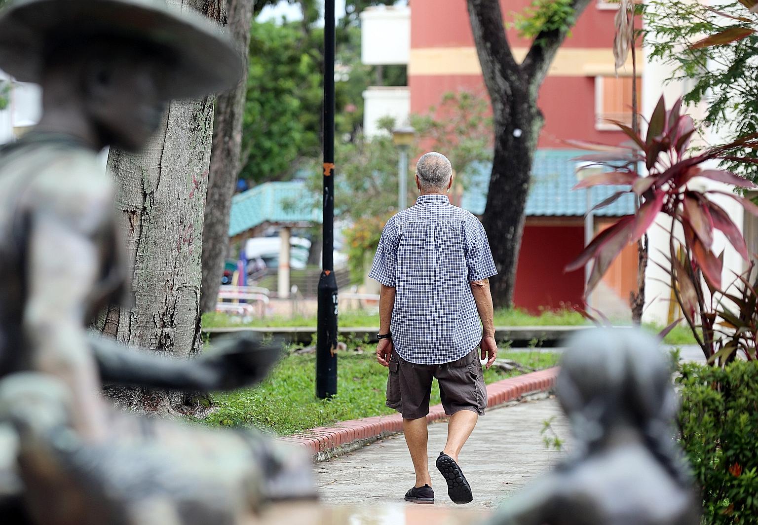 Retiree Koh Khim Teck, 69, is among the few who have been able to get a transplant amid the pandemic, which has seen healthcare resources diverted to help fight Covid-19. PHOTO: LIANHE ZAOBAO