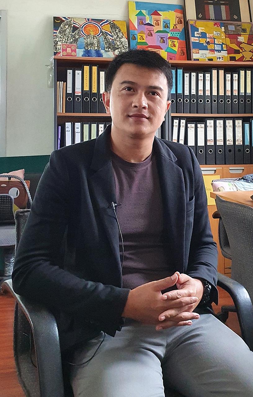 Sergeant Narongchai Intharakawi, an army clerk, alleges he is being punished for exposing graft that the army itself has since acknowledged. ST PHOTO: TAN HUI YEE