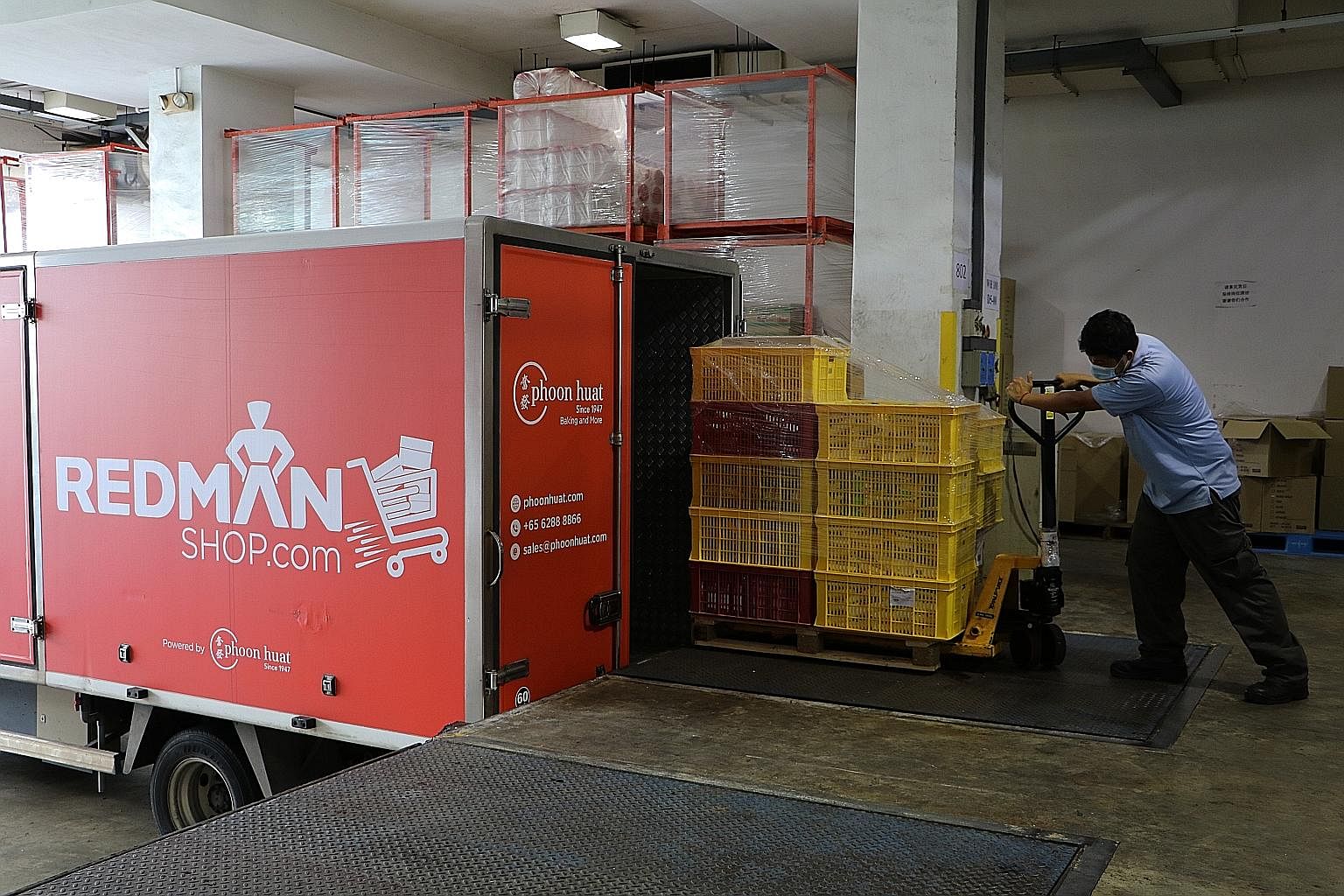 Baking ingredients supplier Phoon Huat’s trucks make several hundred deliveries a day. The bulk of its business used to be supplying food businesses. Now, chief executive officer Shuichi Sato says it is half business to business and half retail. 