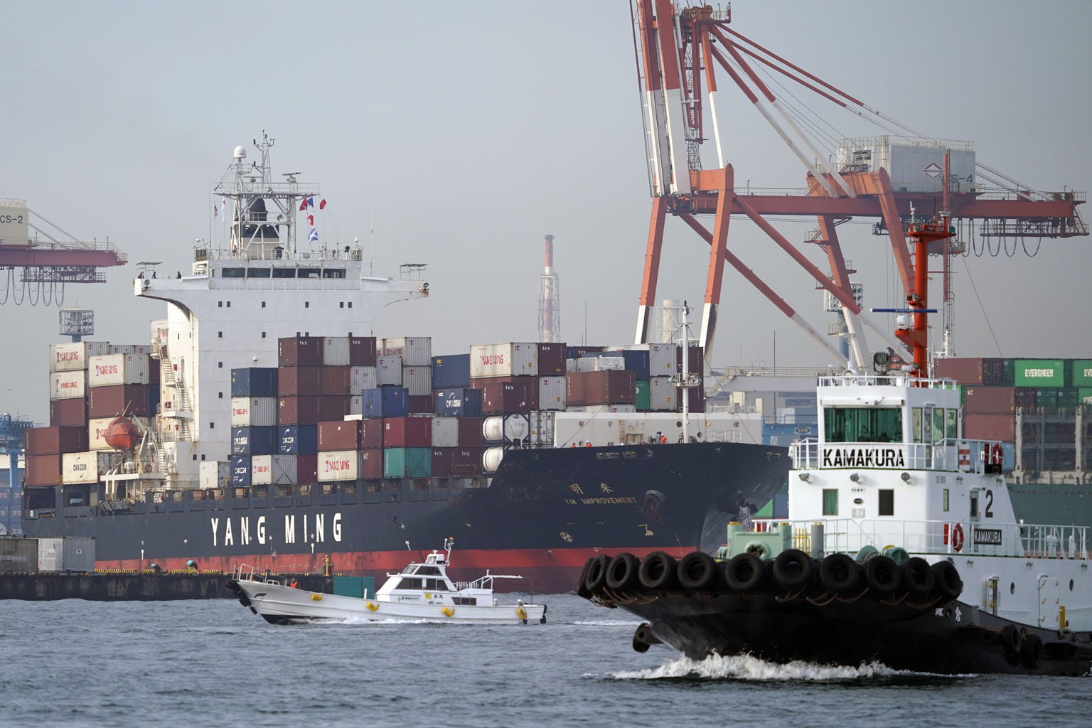The port in Yokohama in February. Japan's US-bound exports fell to 588 billion yen (S$7.6 billion), the lowest since February 2009, shrinking Japan's trade surplus with the United States to 10 billion yen.