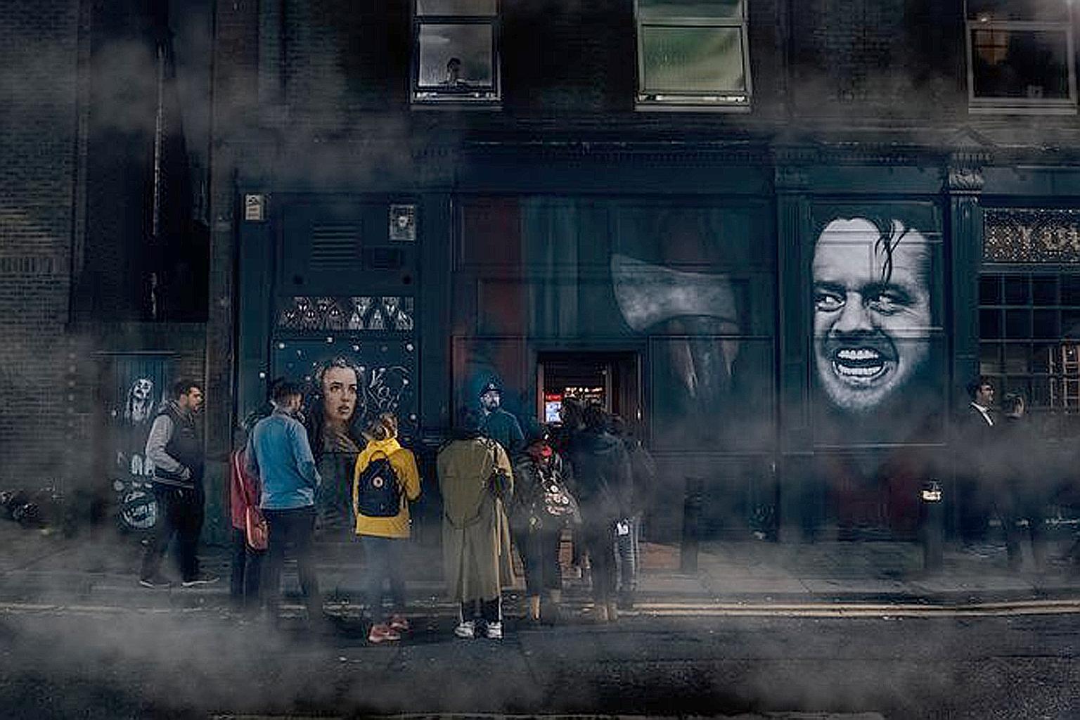 Viator's Jack The Ripper Murder Mystery online tour takes visitors back to the Victorian-era London of 1888.