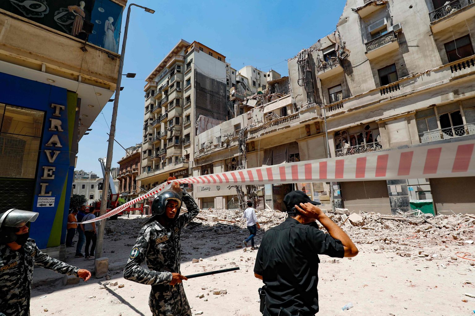 Historic downtown Cairo building collapse injures five | The Straits Times