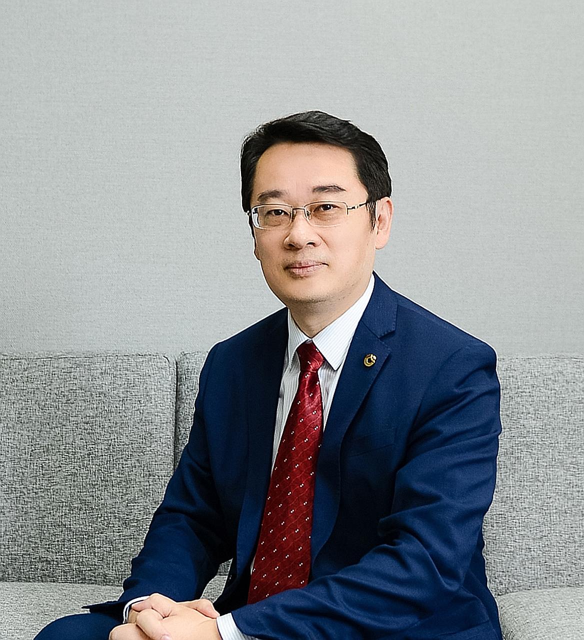 China Life Singapore chief executive Lin Xiangyang says the insurer aims to amass 30,000 to 50,000 customers in the next five years. PHOTO: CHINA LIFE SINGAPORE