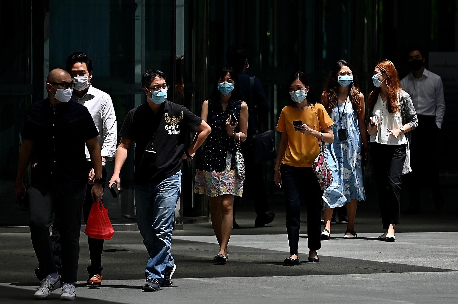Retrenchments and unemployment rose in the second quarter of this year, and a total of 78,800 citizens and 10,900 PRs were unemployed as of June. ST PHOTO: LIM YAOHUI