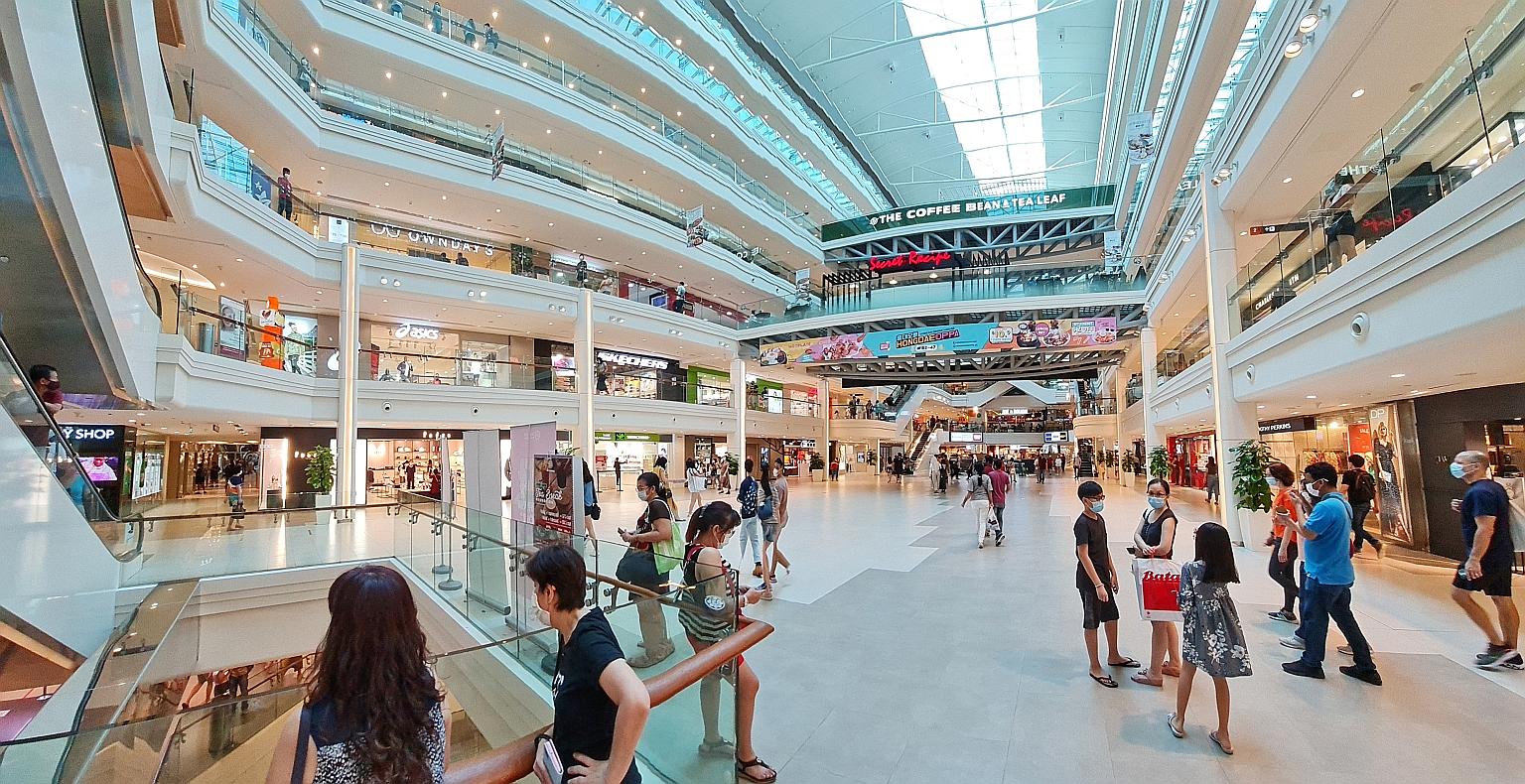 The retail trade industry shed 8,000 workers, while food and beverage services saw a plunge of 22,900. The construction sector also saw one of the largest declines in employment, by 13,600 workers.