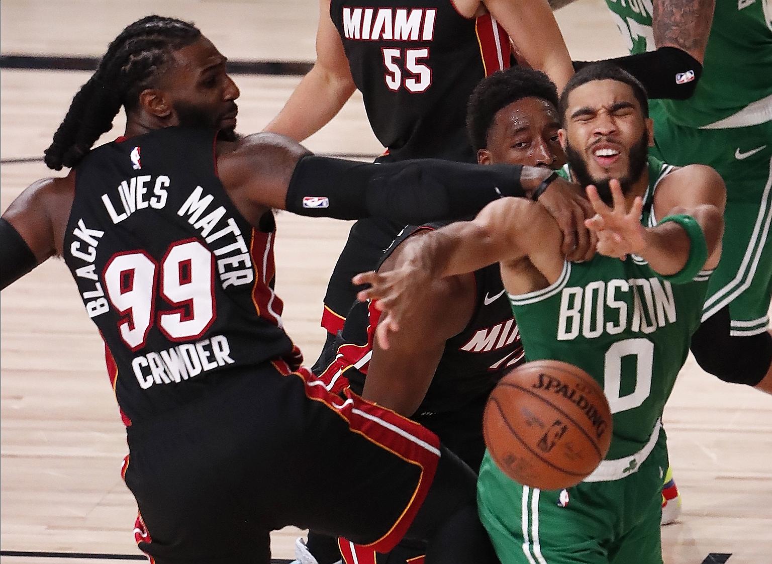 All-Star Jayson Tatum had 25 points, one fewer than the team-high tally recorded by fellow Boston forward Jaylen Brown as the Celtics beat the Miami Heat 117-106 to reduce the deficit in the Eastern Conference Finals to 2-1. PHOTO: EPA-EFE
