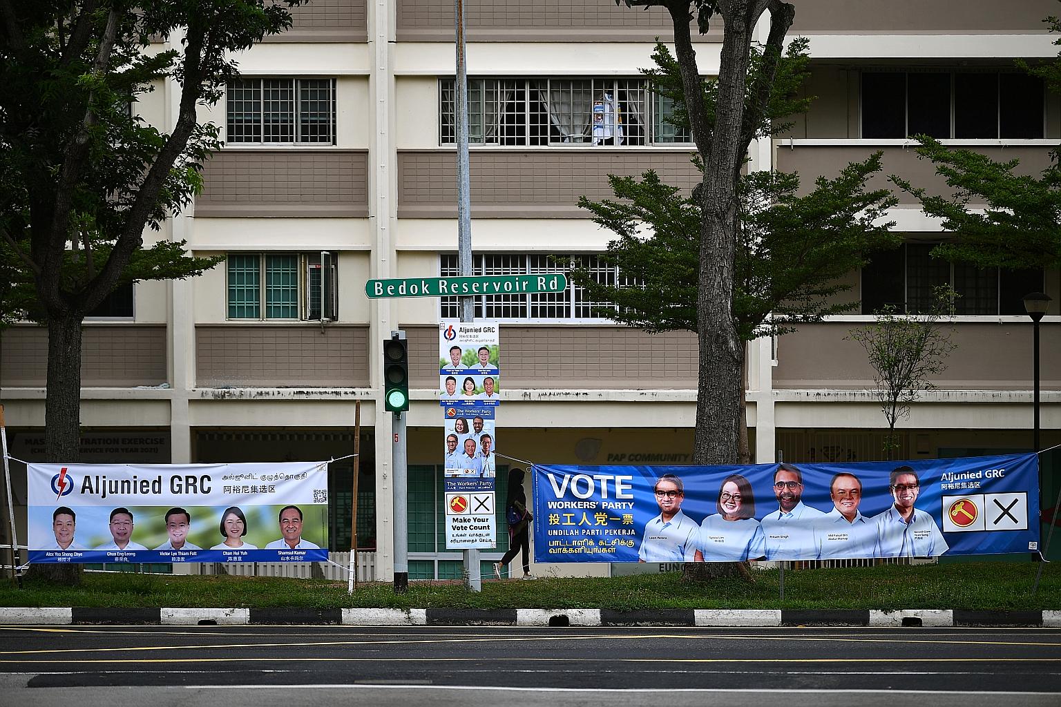 Election campaign banners for the People's Action Party and Workers' Party in Aljunied GRC in July. Across all age groups, there was a slide in the proportion of people who thought the ruling PAP was credible, while the opposite was true for the oppo