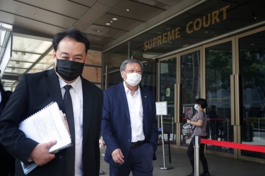 Lawyer Lim Tean (left) and blogger Leong Sze Hian leaving the supreme court on Oct 6, 2020.