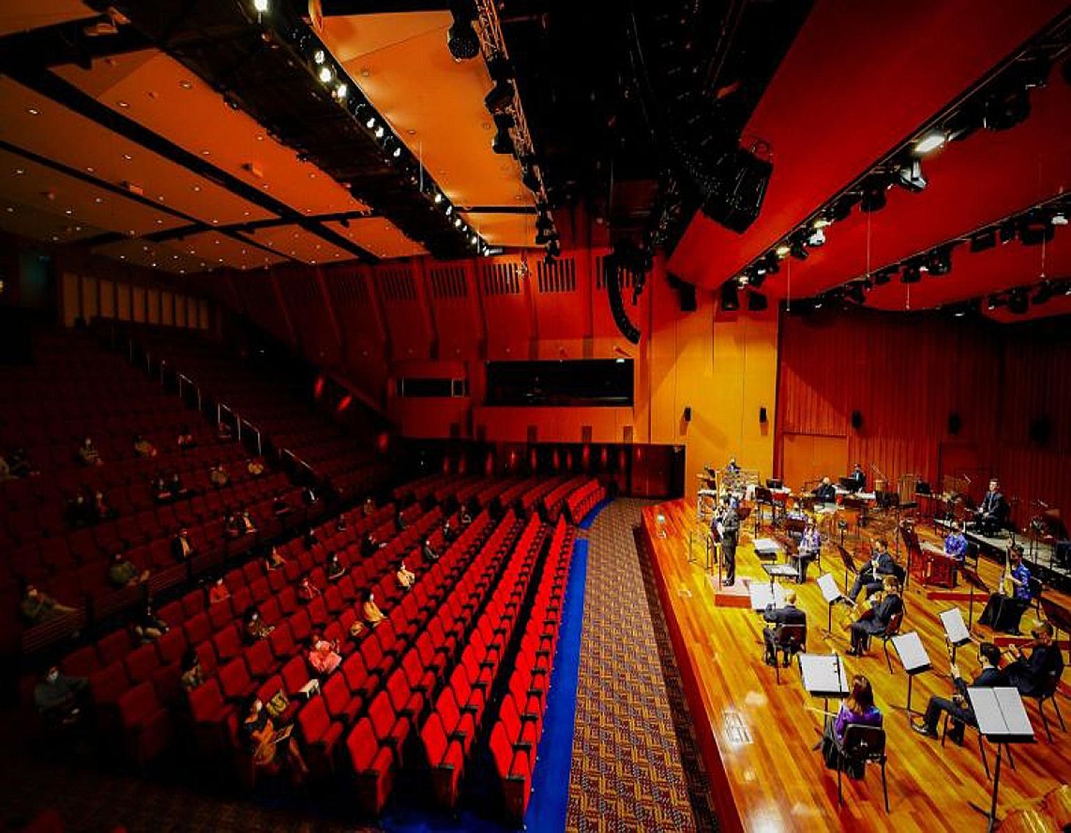 Culture, Community and Youth Minister Edwin Tong said that even as live performances resume, the safety of performers and audiences remains the top priority. Organisers can host up to two zones of 50 audience members each per performance, with safety
