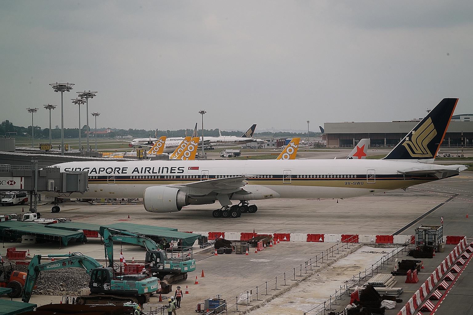 Singapore Airlines, whose convertible bond issue received strong interest from institutional investors, said yesterday that the offer was more than four times oversubscribed. ST PHOTO: JASON QUAH