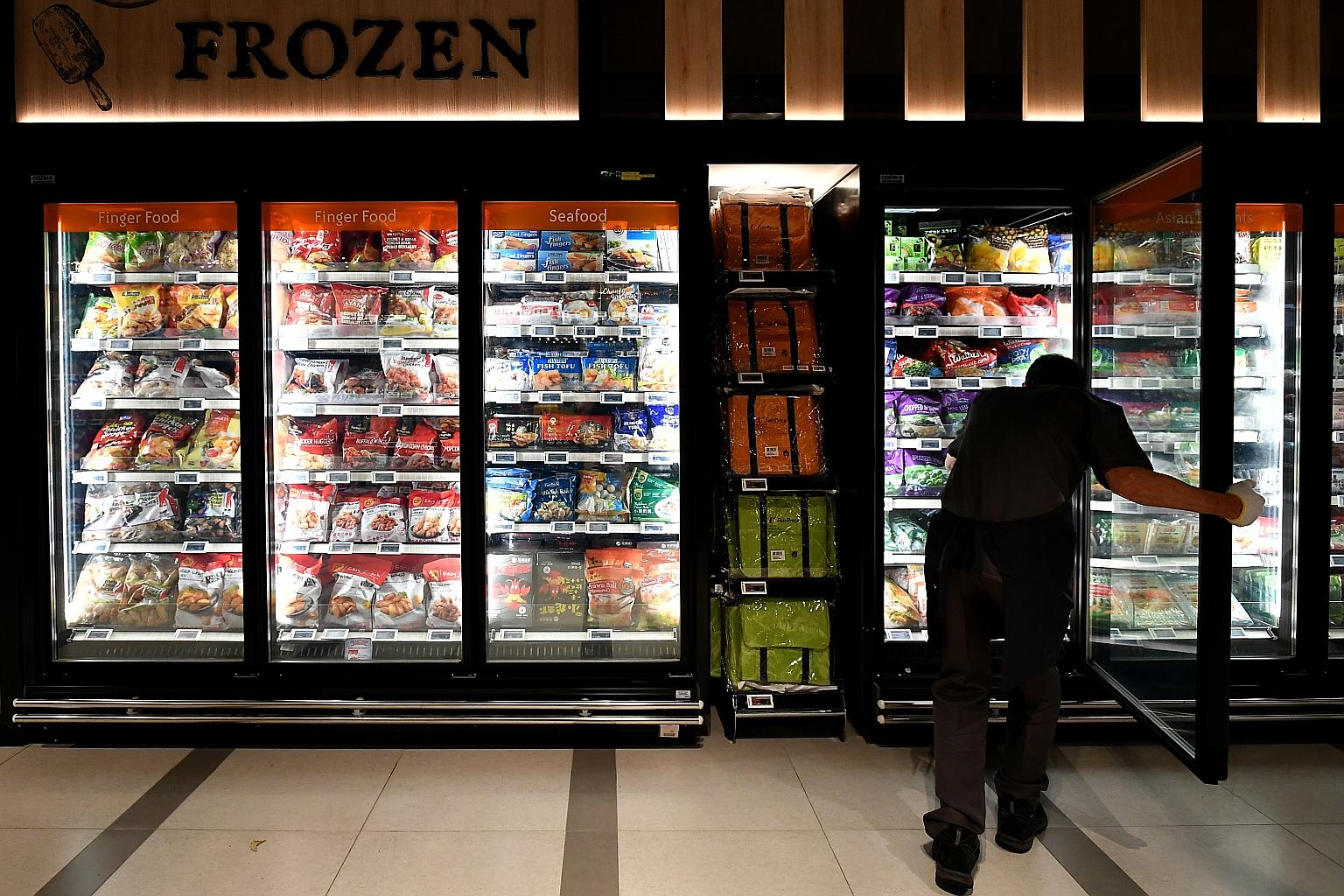 The Singapore Food Agency says on its website that it is "not aware of any evidence" suggesting that the virus can be transmitted to people via food or food packaging and equipment. ST PHOTO: LIM YAOHUI