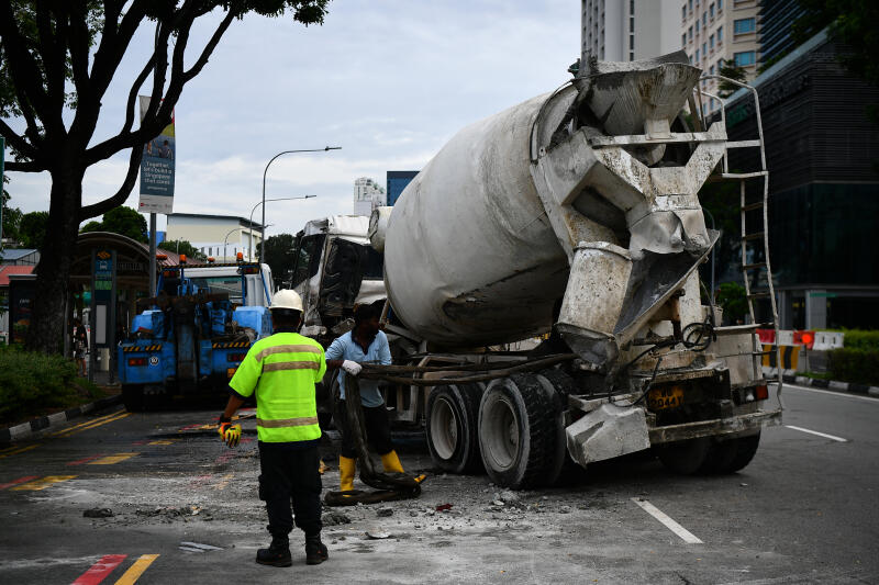 Accident involving concrete mixer in Rochor Road leaves one man injured ...