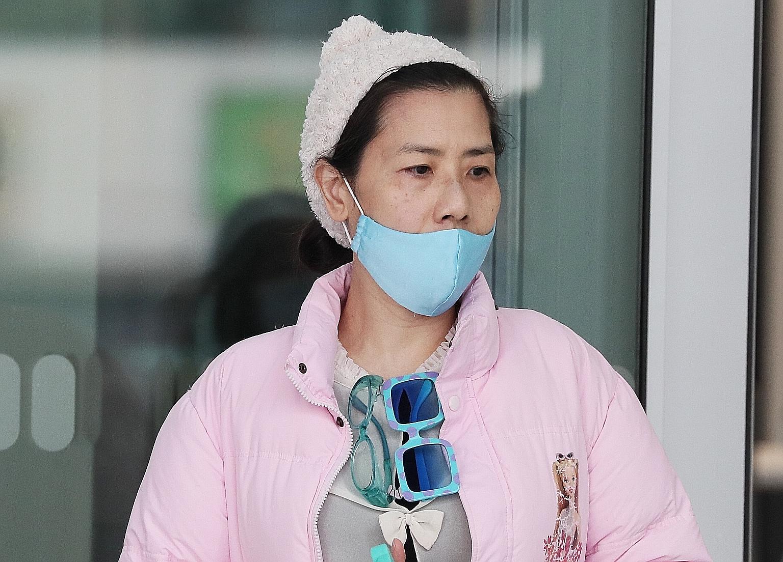 Tan Lee Hoon was accused by one of the maids of pinching her when she was unhappy with the maid's massage.