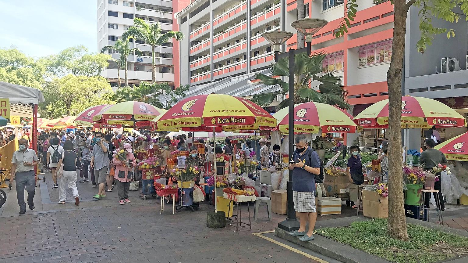 Among the 41 street vendors who currently operate in the pedestrianised mall in Waterloo Street are 19 fortune tellers, two of whom have decided not to apply for new licences that will be required next year as part of safe distancing measures. The re