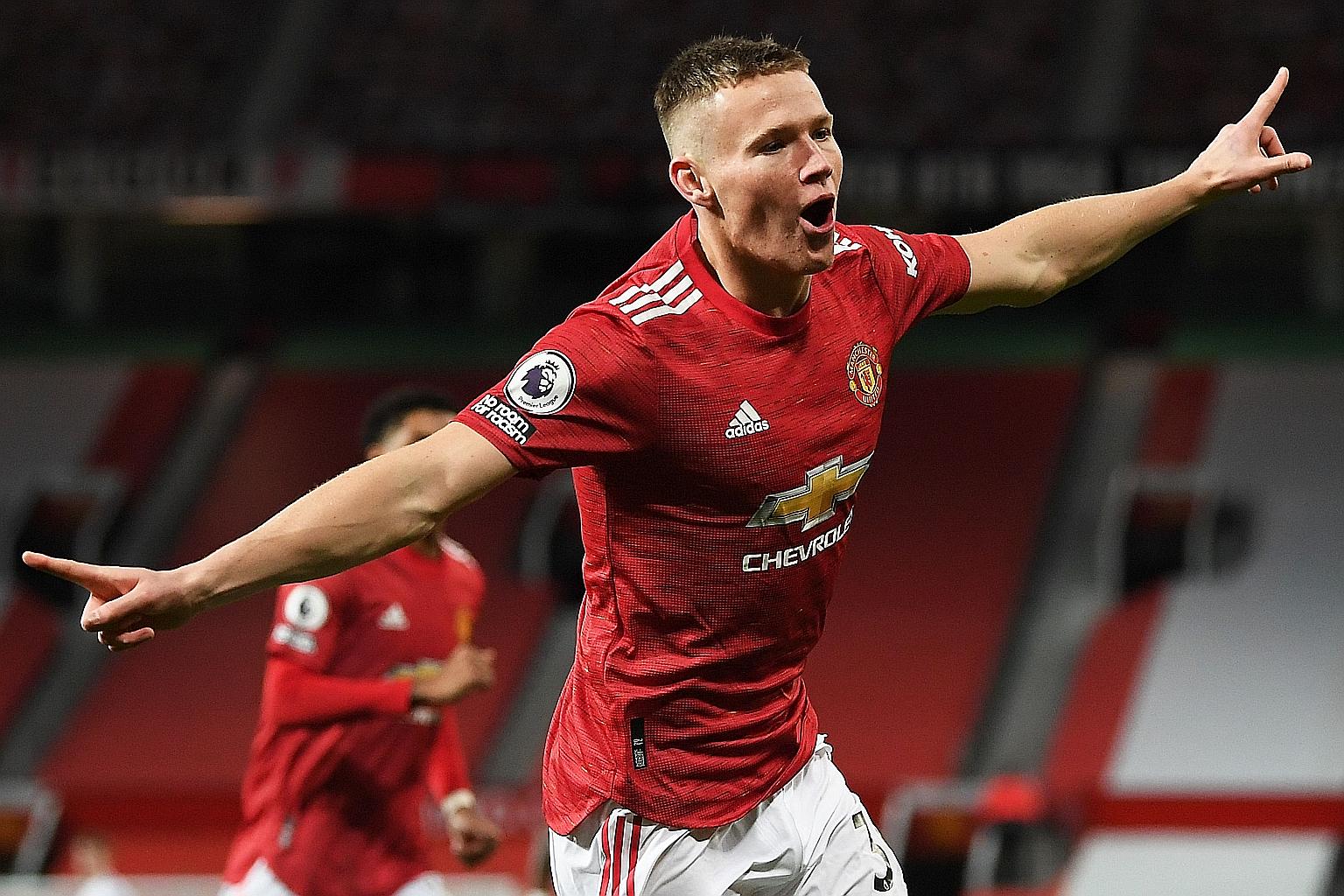 Scott McTominay chipped in from midfield with two goals in three minutes to set Manchester United on their way to a 6-2 win over historic rivals Leeds.