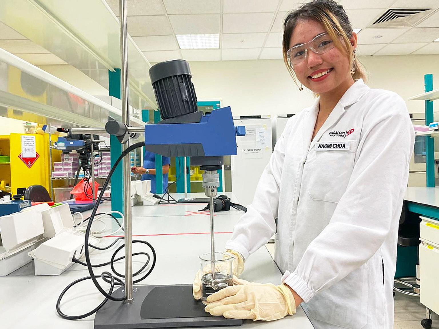 Under the Industry Now Curriculum scheme, second-year perfumery and cosmetic science student Naomi Choa has been working with healthcare company Johnson & Johnson since last October to create a hair-care product from scratch. PHOTO: SINGAPORE POLYTEC