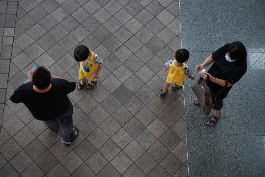 Parenting coordinator enables better communicate and resolves disputes or disagreements between parents.