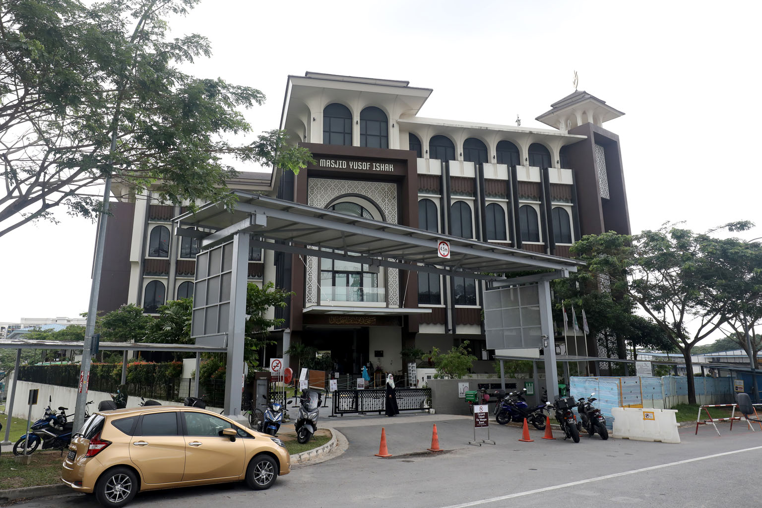 A 16-year-old Protestant Christian student, who planned to attack two mosques, including Yusof Ishak Mosque (above) in Woodlands, is Singapore's youngest detainee under the Internal Security Act.