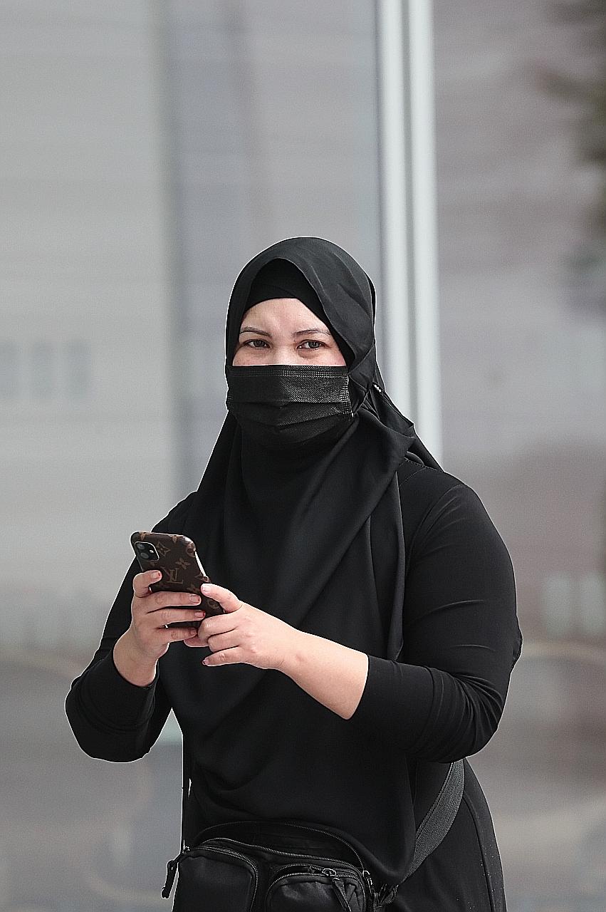 Maslinda Zainal, a former teacher at Woodgrove Secondary School, kept a portion of the monies students had given to their teachers for learning materials. ST PHOTO: KELVIN CHNG