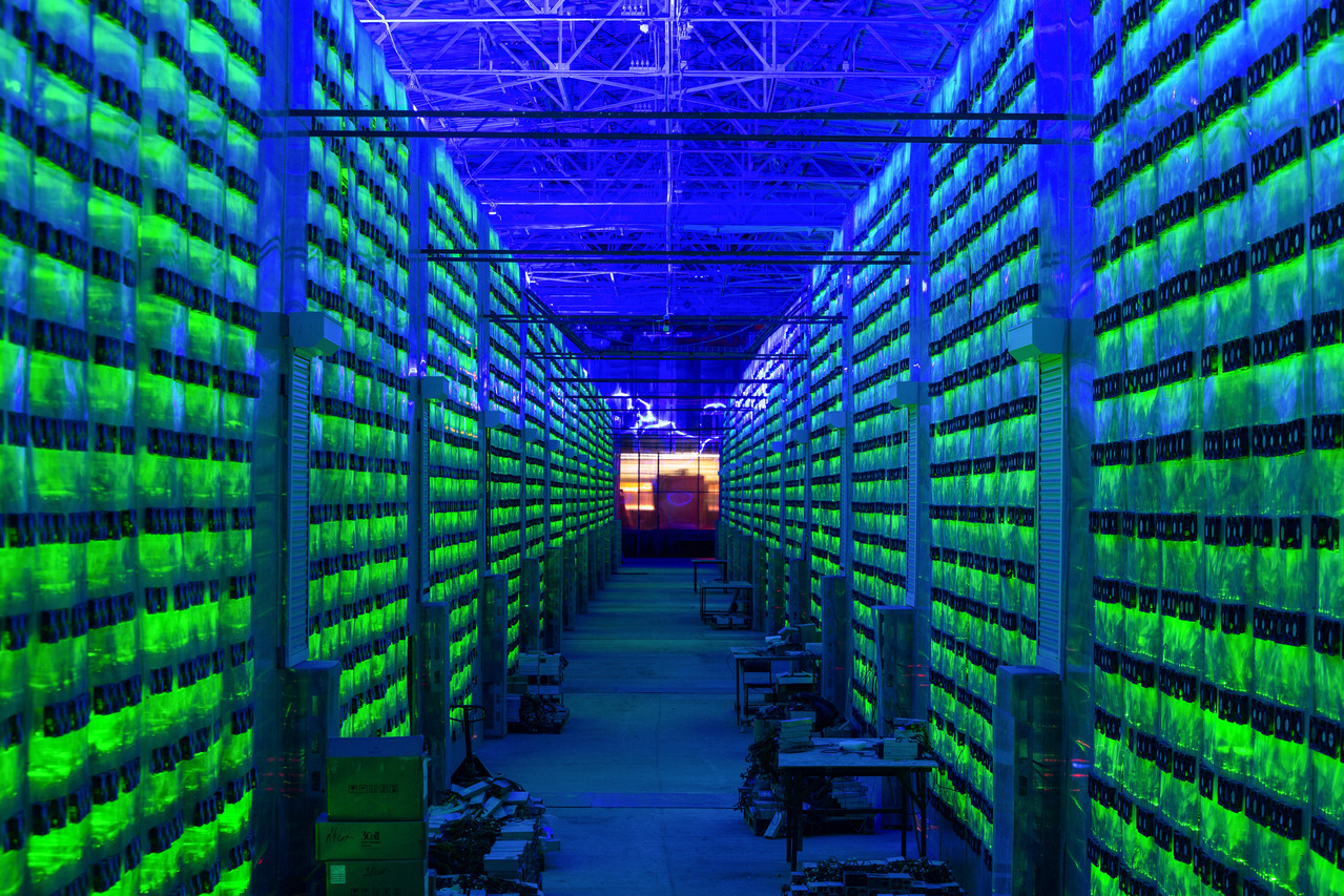 A 33-year-old fueling crypto boom is worrying Thai regulators | The Straits  Times