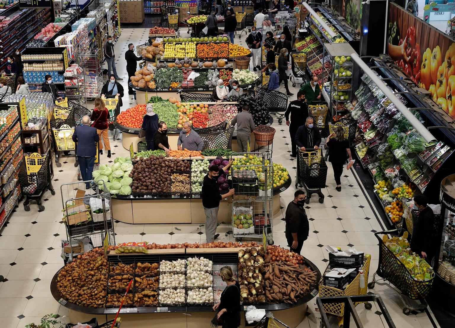 Staying within a food budget can bring peace of mind and keep your overall spending on track. When shopping for groceries, consider inexpensive staples such as rice, pasta, oats, bread, canned and dried beans, canned tomatoes and eggs, says the write