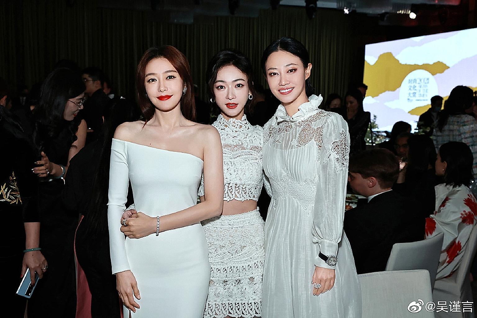 RARE GATHERING OF EMPRESS AND CONSORTS:Three stars of Story Of Yanxi Palace (2018) brought fans of the period drama down memory lane with photos of them together on social media. 	In a post on Weibo on Sunday, Chinese actress Wu Jinyan (centre) poste