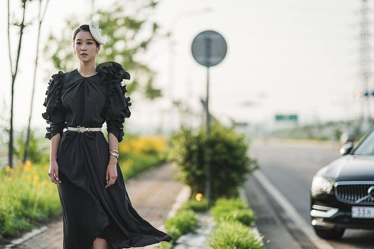 K-drama actress Seo Yea-ji in It's Okay To Not Be Okay (left). In an anonymous post, a former staff member from her management agency revealed how she allegedly threatened and verbally abused staff and displayed unreasonable behaviour.