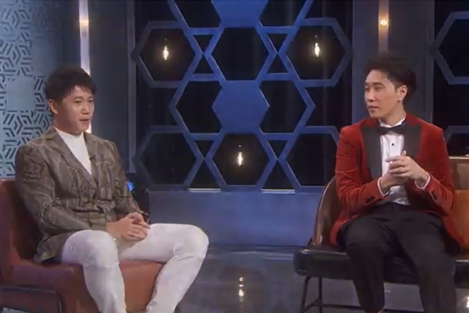 Vincent Ng (left) and Dasmond Koh used to be close buddies whose friendship had tapered off due to a misunderstanding.