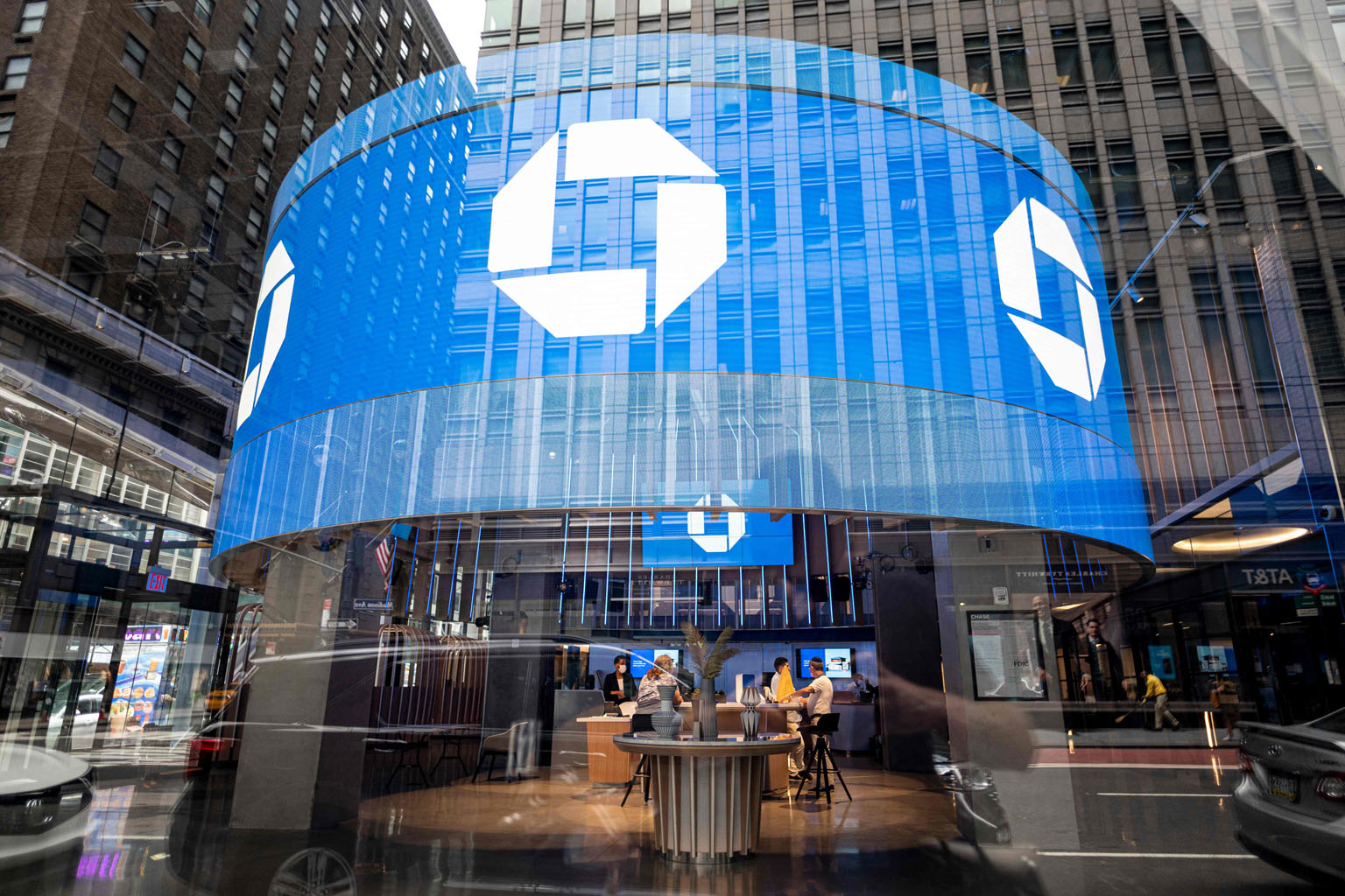 A Chase Bank branch in Manhattan, New York City. JPMorgan Chase, which also does business as Chase Bank, has raised US$22 billion in the US dollar investment-grade bond market this year, more than any other major American bank, according to data comp