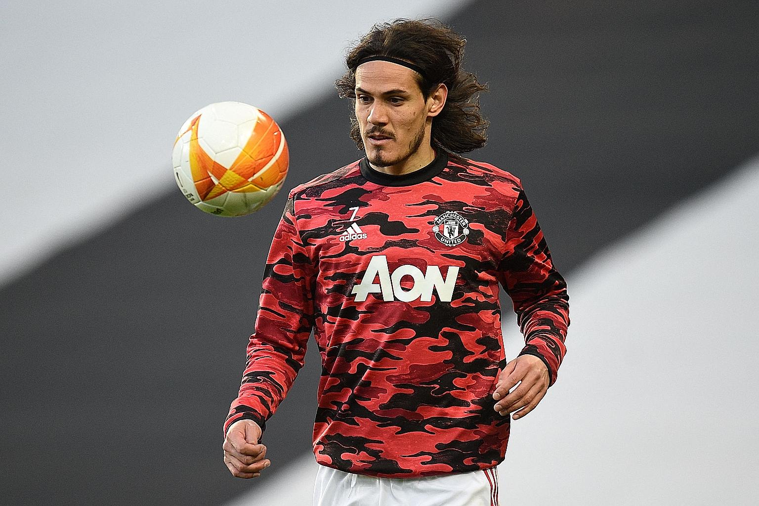 Edinson Cavani, who has scored in his last two games, is a reminder of the value of having a targetman up front. PHOTO: AGENCE FRANCE-PRESSE