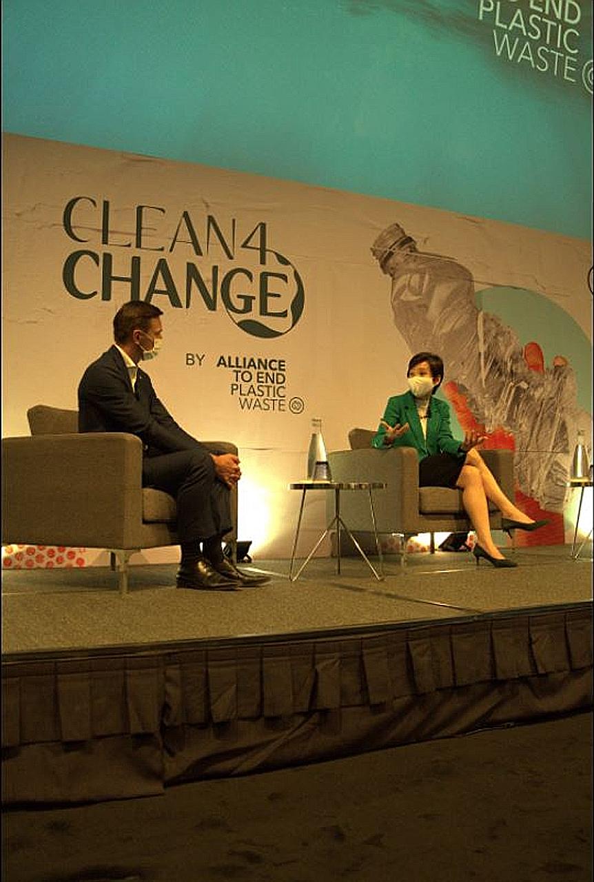 Minister for Sustainability and the Environment Grace Fu and Mr Jacob Duer, president and chief executive of the Alliance To End Plastic Waste, at the launch of Clean4Change yesterday. PHOTO: ALLIANCE TO END PLASTIC WASTE