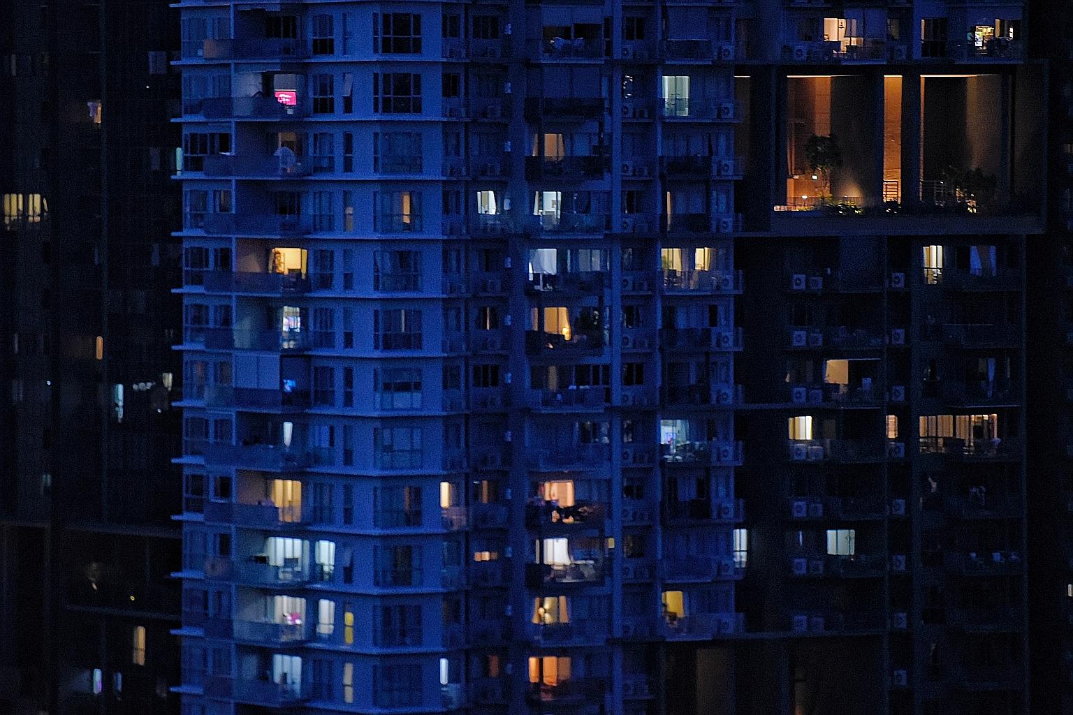 A survey by the Energy Market Authority found that consumers are actively searching for better electricity plans instead of automatically renewing their existing price plans. ST PHOTO: MARK CHEONG