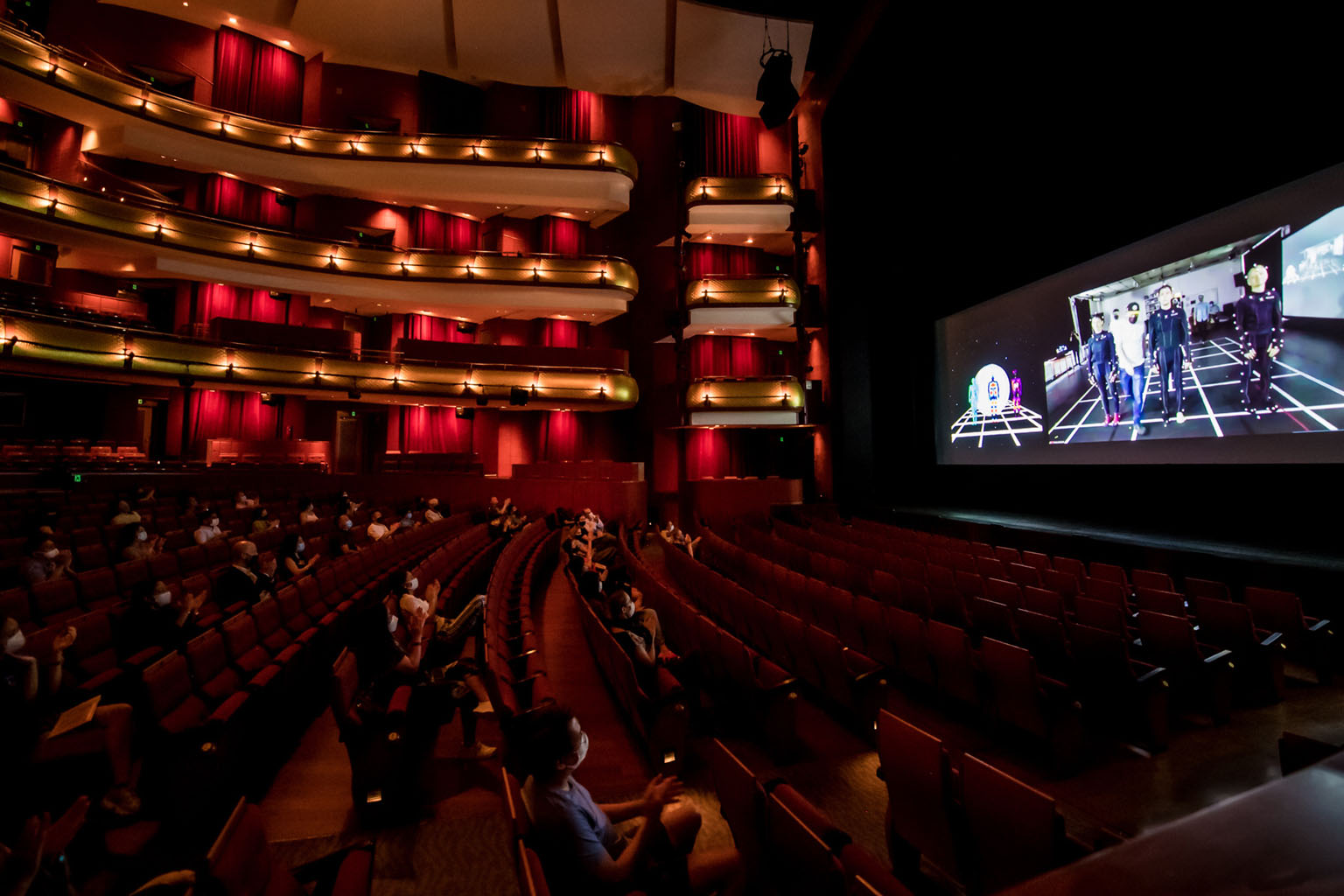 The stage of Cie Gilles Jobin's Cosmogony is a screen with three windows.
