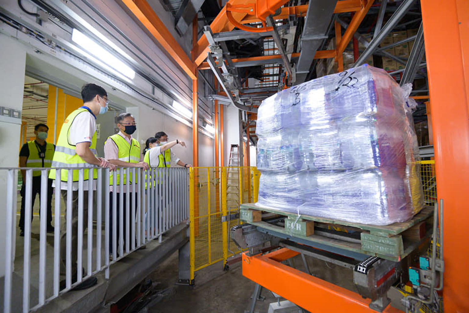 Trade and Industry Minister Gan Kim Yong, who visited FairPrice's Benoi Distribution Centre and a cold warehouse at YCH's Supply Chain City yesterday, said leading supermarket chains in Singapore have been actively monitoring the situation.