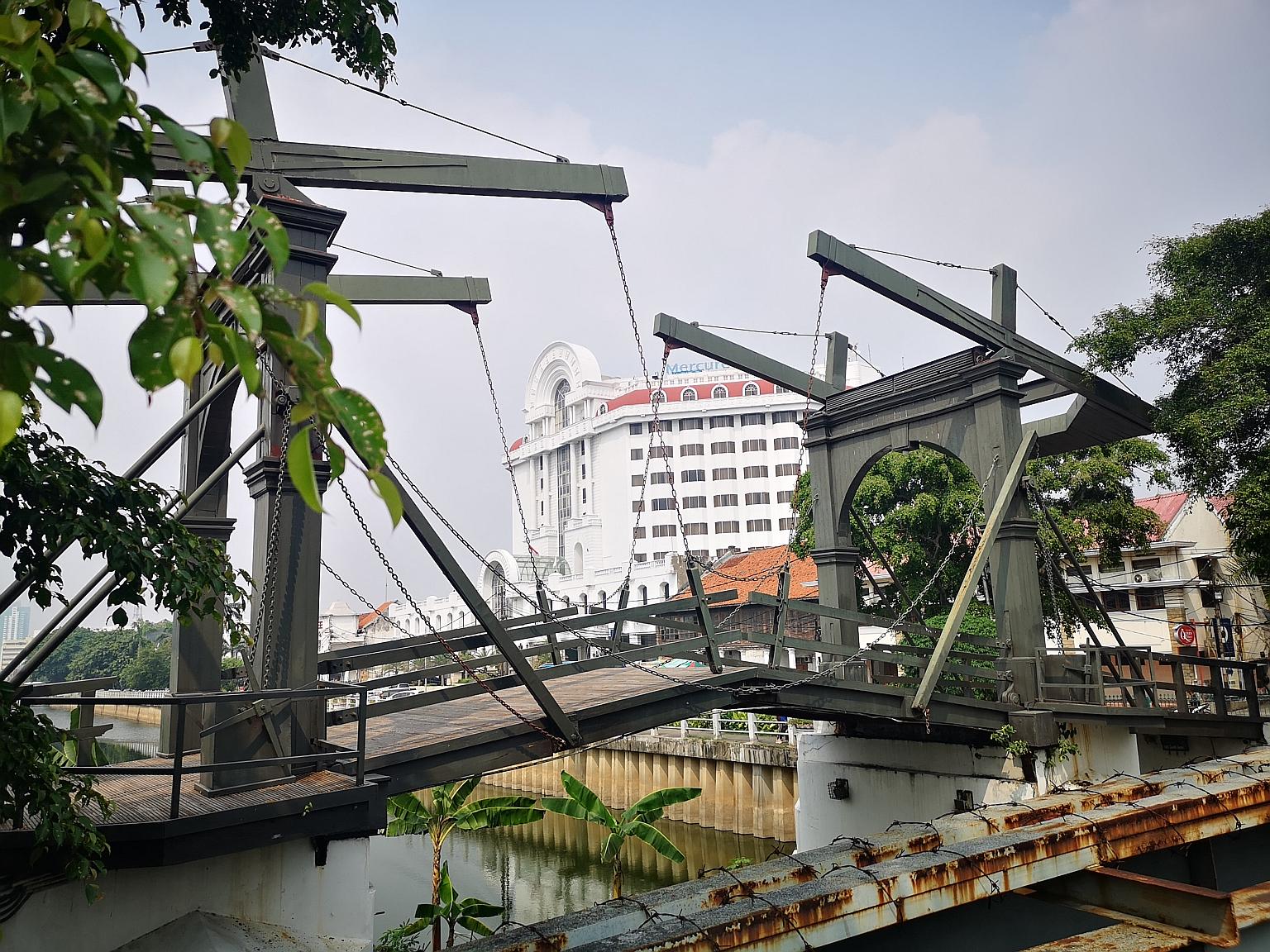 The Kota Intan bridge in Jakarta's old town bears resemblance to the Magere Brug in Amsterdam, with both bridges first built in the 17th century. The last standing Dutch drawbridge in Indonesia will feature prominently in the plan to turn the area in