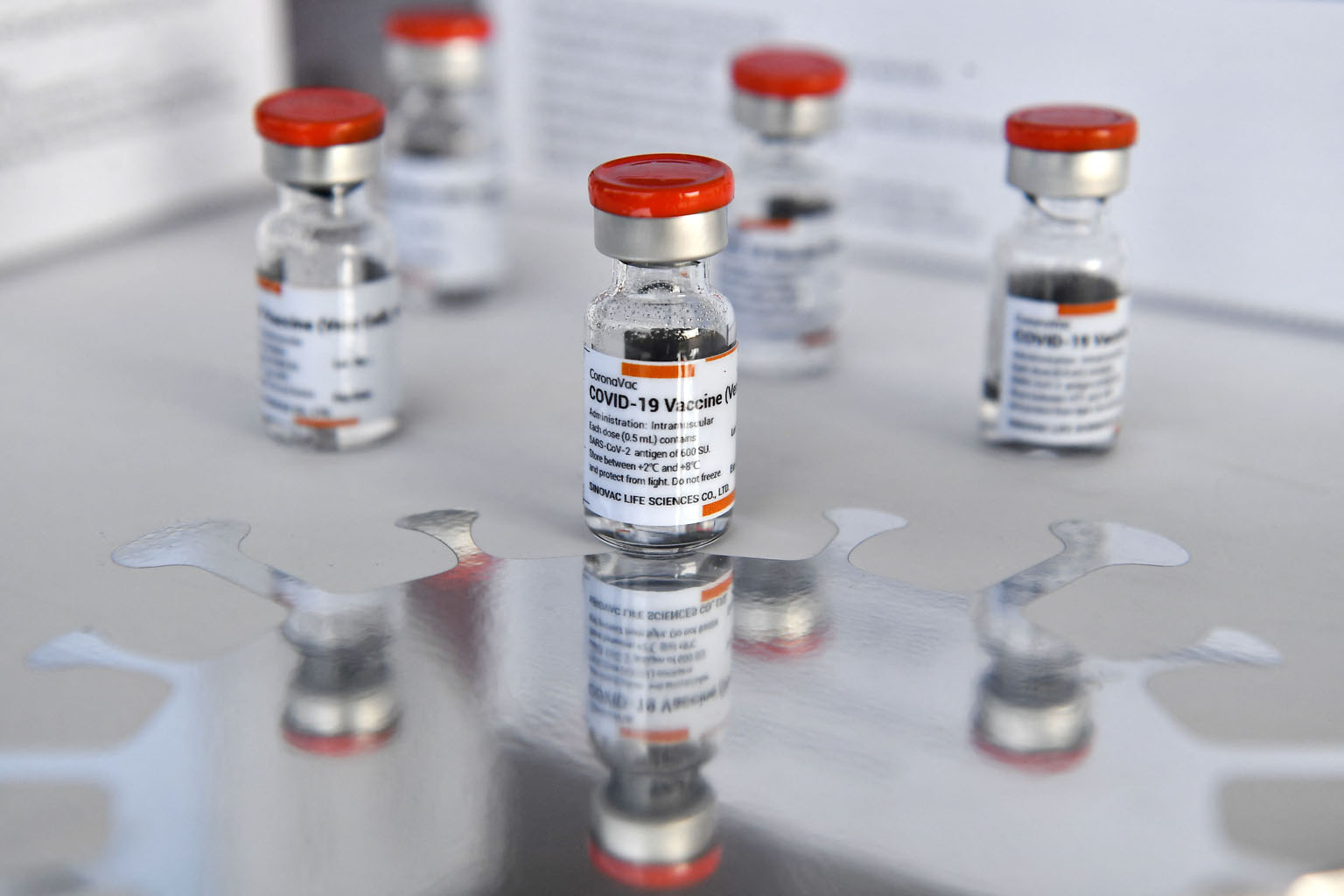 The Ministry of Health said yesterday that about 20 private medical centres here will be selected to be licensed providers of the Sinovac vaccine.