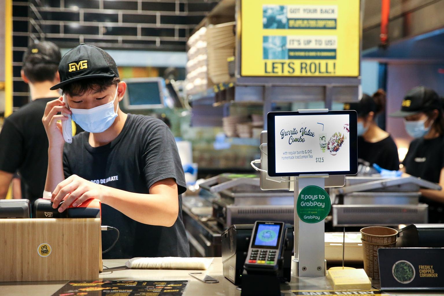 Fewer teens working part time last year in S pore amid pandemic