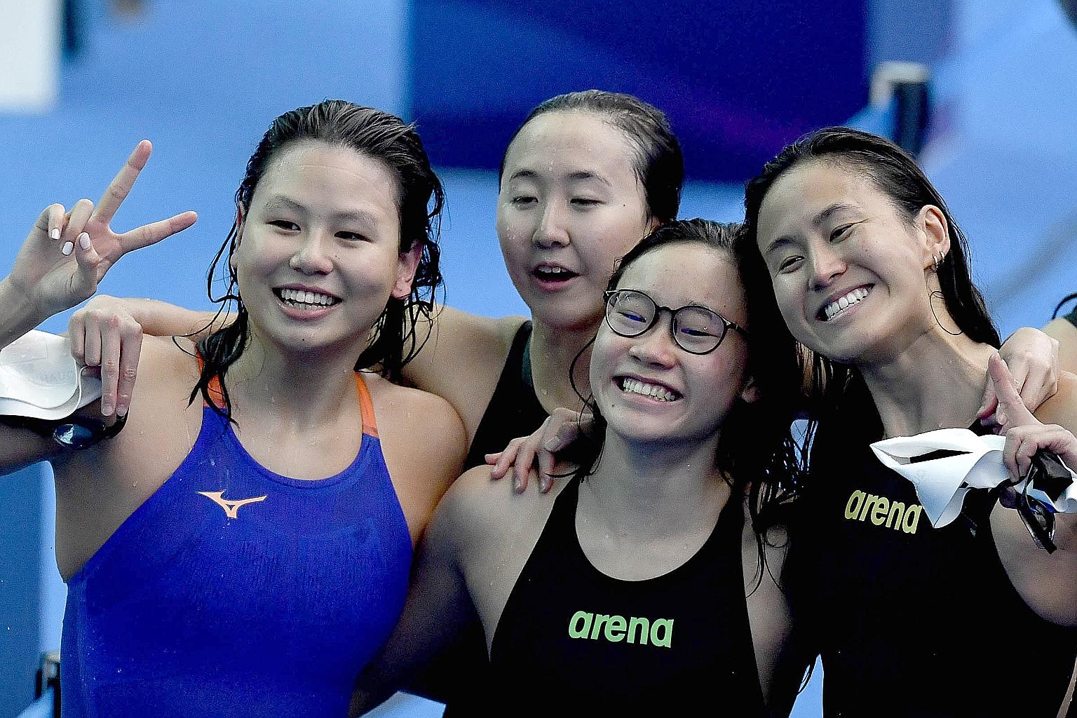 Singapore swimmer Gan Ching Hwee (with glasses) with 4x200m freestyle relay teammates (from left) Christie Chue, Quah Jing Wen and Quah Ting Wen. Like Chue, Gan will be enrolling in a US university this year.